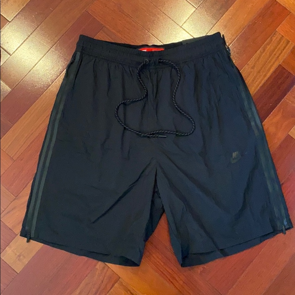 NWT NIKE workout shorts - size L